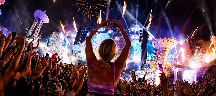 Sadece Tomorrowland’e gidecek kişilerin anlayabileceği 35 şey Sadece Tomorrowland’e gidecek kişilerin anlayabileceği 35 şey